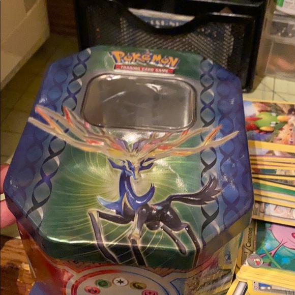 Pokémon tin and cards💯SOLD 💯 - Picture 2 of 8
